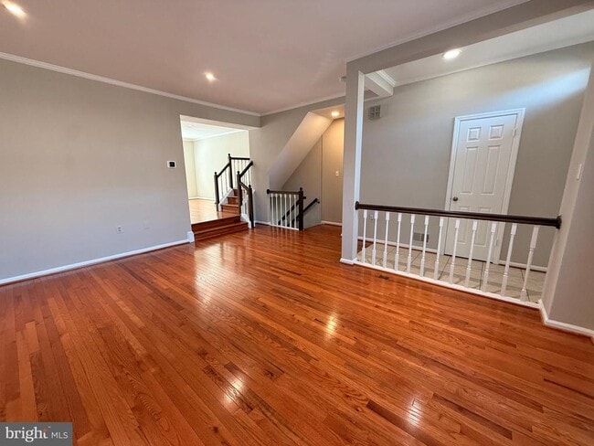 Building Photo - 6166 Wellington Commons Dr