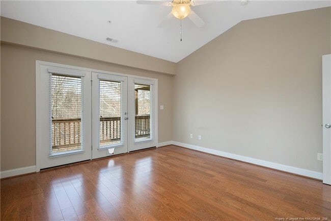 Building Photo - 1611 Bluffside Dr
