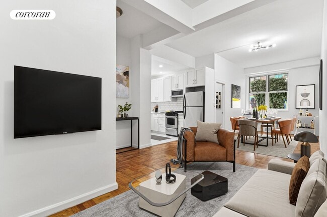 Primary Photo - 401 W 56th St
