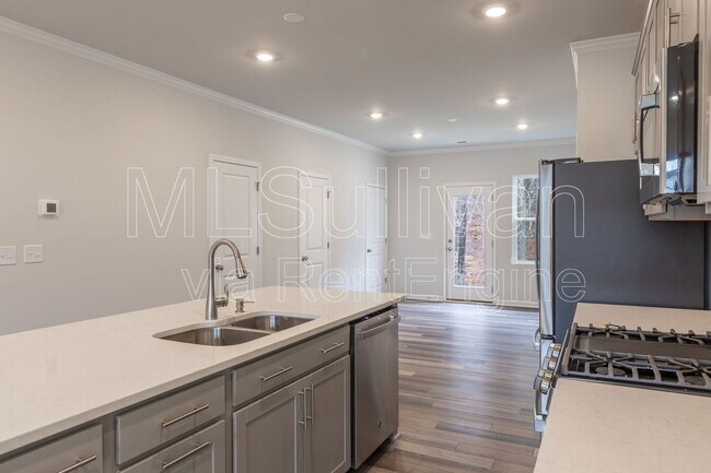 Building Photo - 5355 Arkose Dr