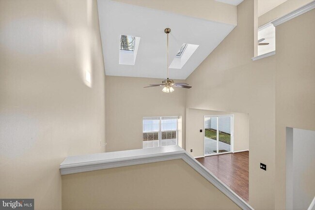 Building Photo - 51 Mecouch Dr