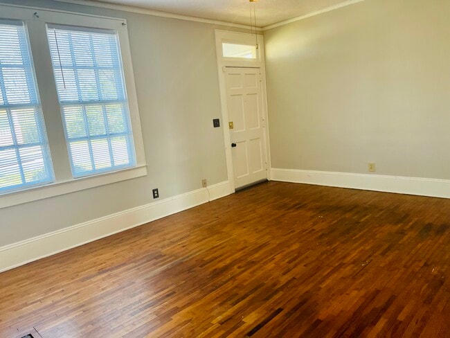 Living Room (Front Door) - 2602 Plum St