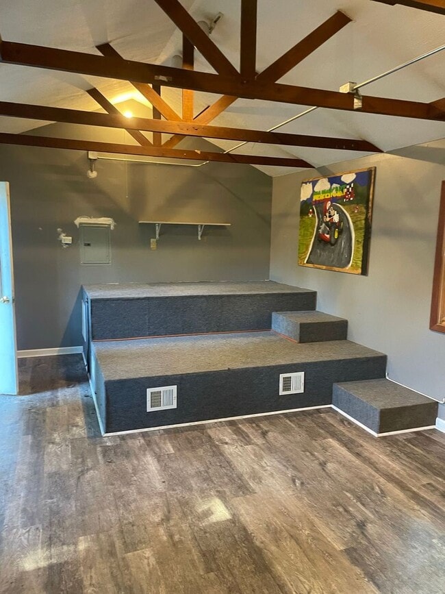 Building Photo - 509 S Highland Ave