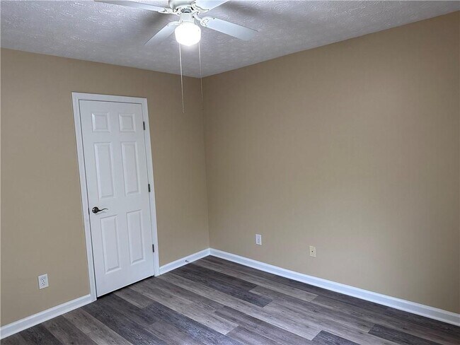 Building Photo - 816 Norwalk Cove NE