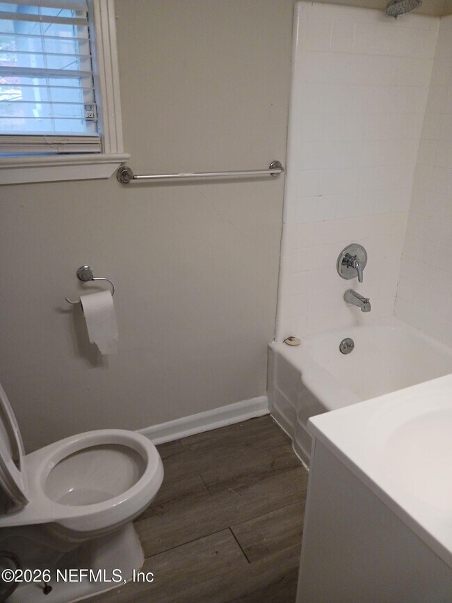 Building Photo - 2733 King Cole Dr