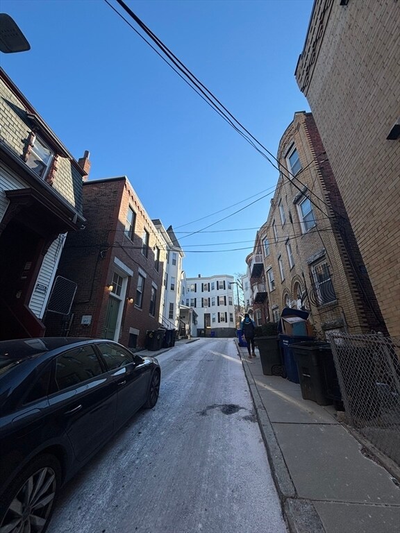 Building Photo - 2 Shepherd Ave