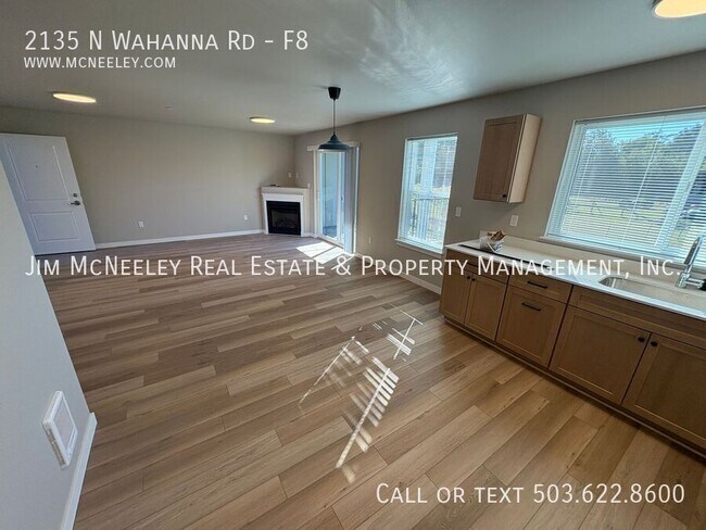 Building Photo - 2135 N Wahanna Rd