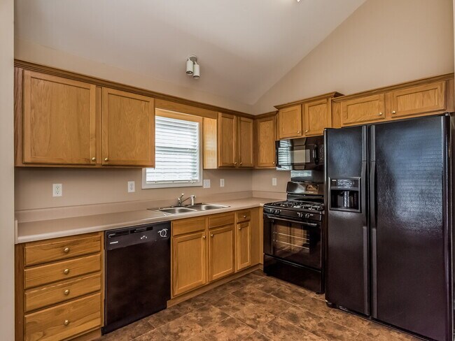 Building Photo - 6338 New Gate Dr