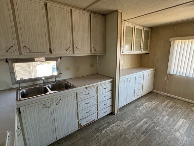 Building Photo - MOBILE HOME FOR RENT