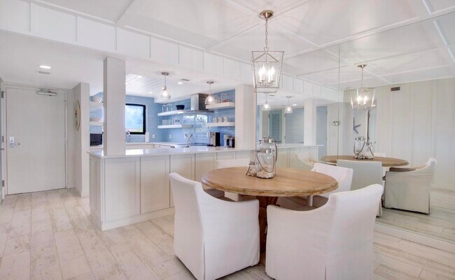 Building Photo - 420 Celestial Way