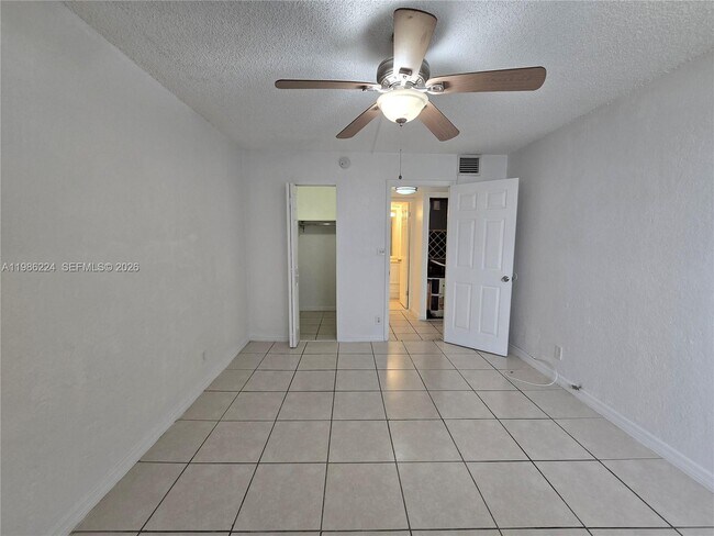 Building Photo - 801 NW 47th Ave