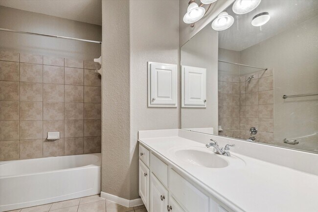 Building Photo - 6502 Grand Flora Ct