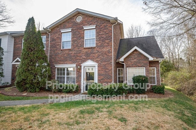 Building Photo - 2104 Sardony Ln