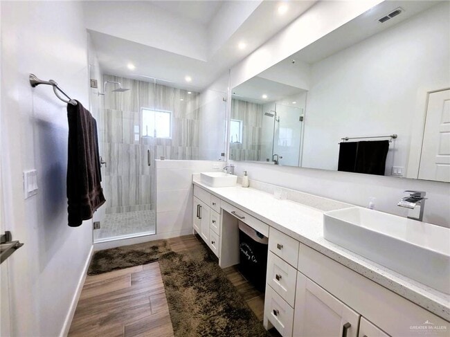 Building Photo - 24 N 36th St