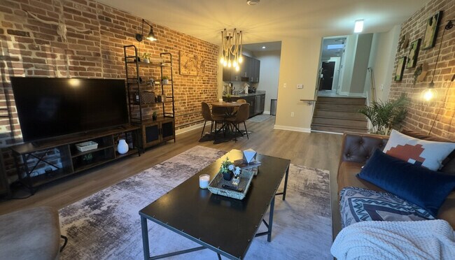 Building Photo - 632 Florida Ave NW