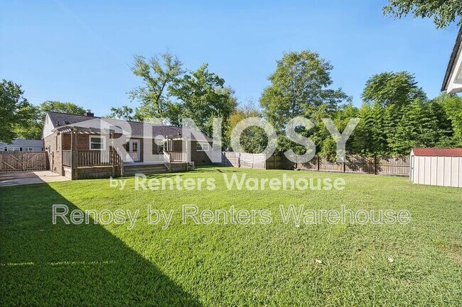 Building Photo - 548 Colony Rd