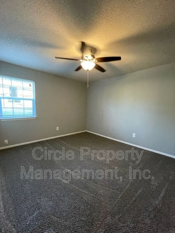Building Photo - 4034 Hunters Ridge Dr SW