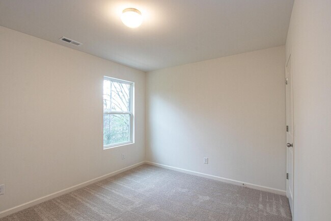 Building Photo - 14082 Clayborn St