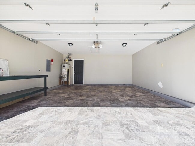 Building Photo - 14133 Walkers Crossing Dr