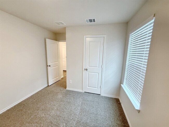 Building Photo - 2111 Texoma Pkwy