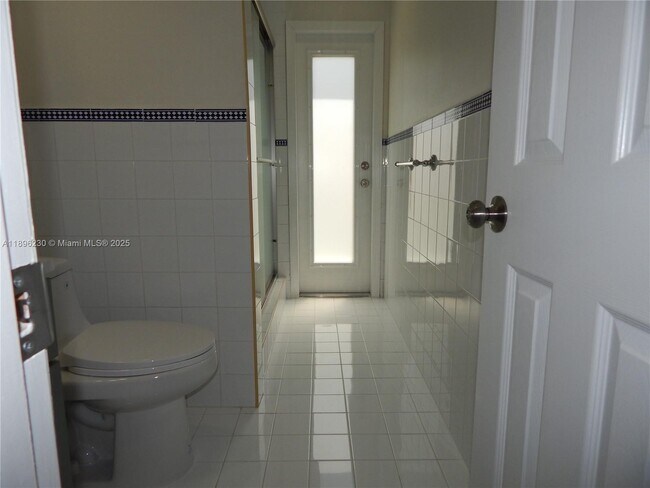 Building Photo - 11530 SW 92nd St