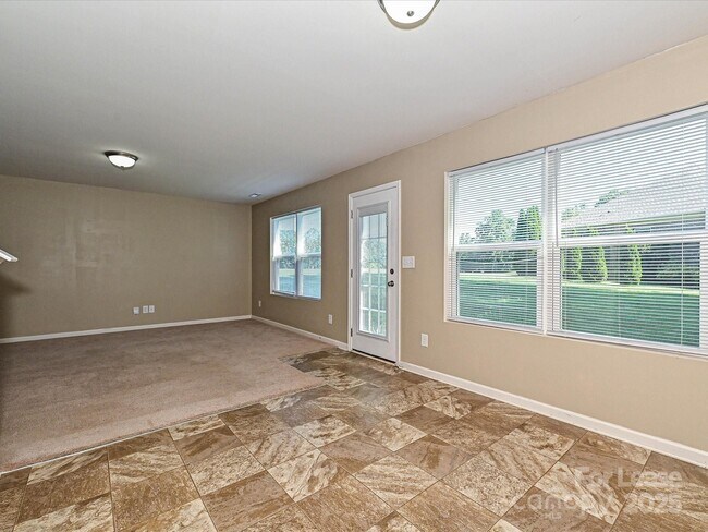 Building Photo - 104 Mulligan Dr