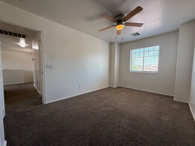 Building Photo - 7372 W Ian Dr
