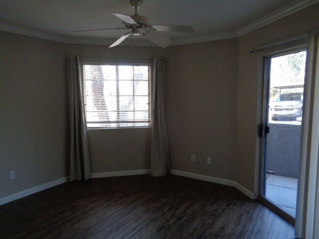 Building Photo - Spacious 2 bedroom condo in north Phoenix!...
