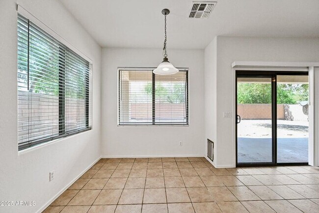 Building Photo - 3852 S Eucalyptus Pl