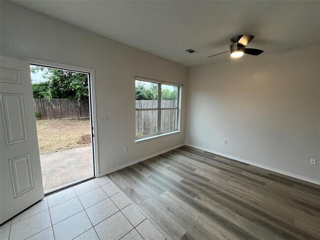 Building Photo - 3016 Aftonshire Way