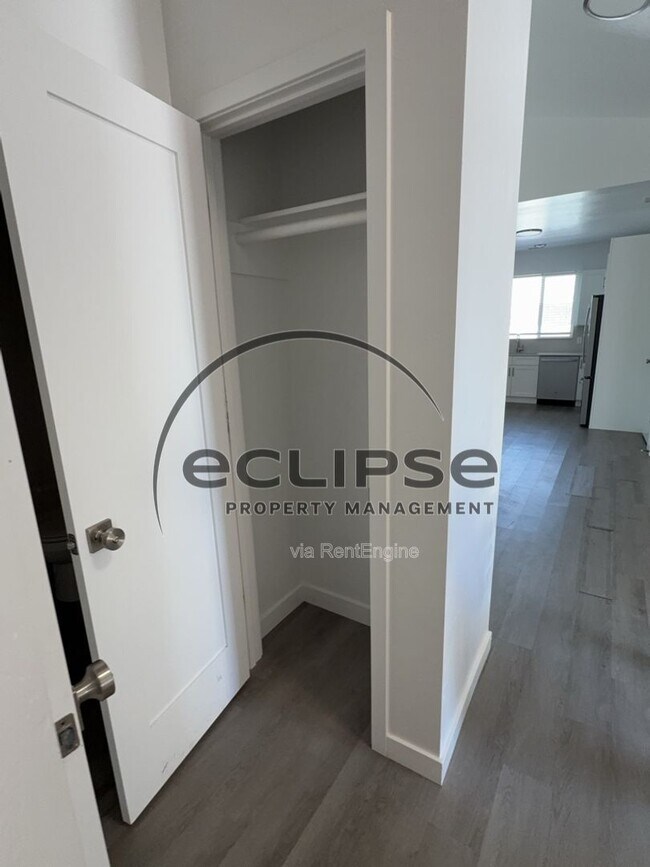 Building Photo - 149 Buena Vista Dr