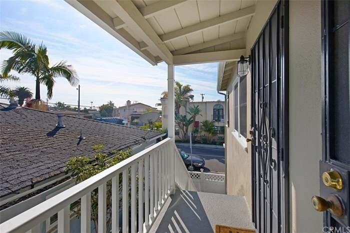Building Photo - 308 Encino Ln