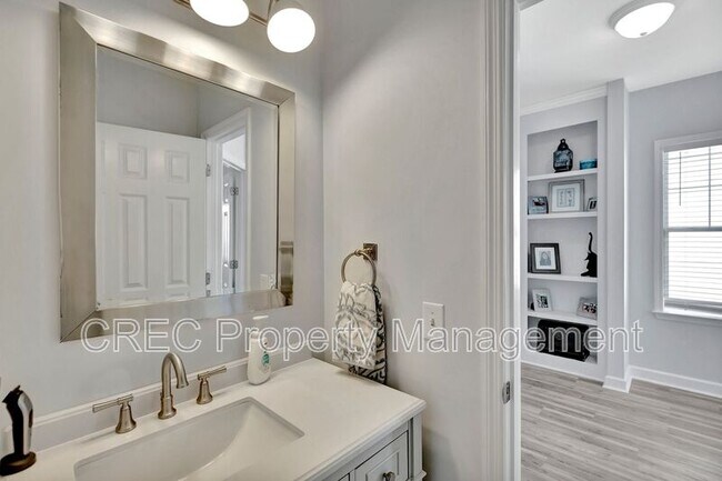 Building Photo - 147 Palm Cove Way