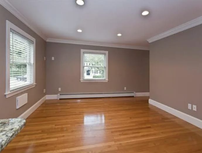 Au pair/in-law studio - 140 Main St