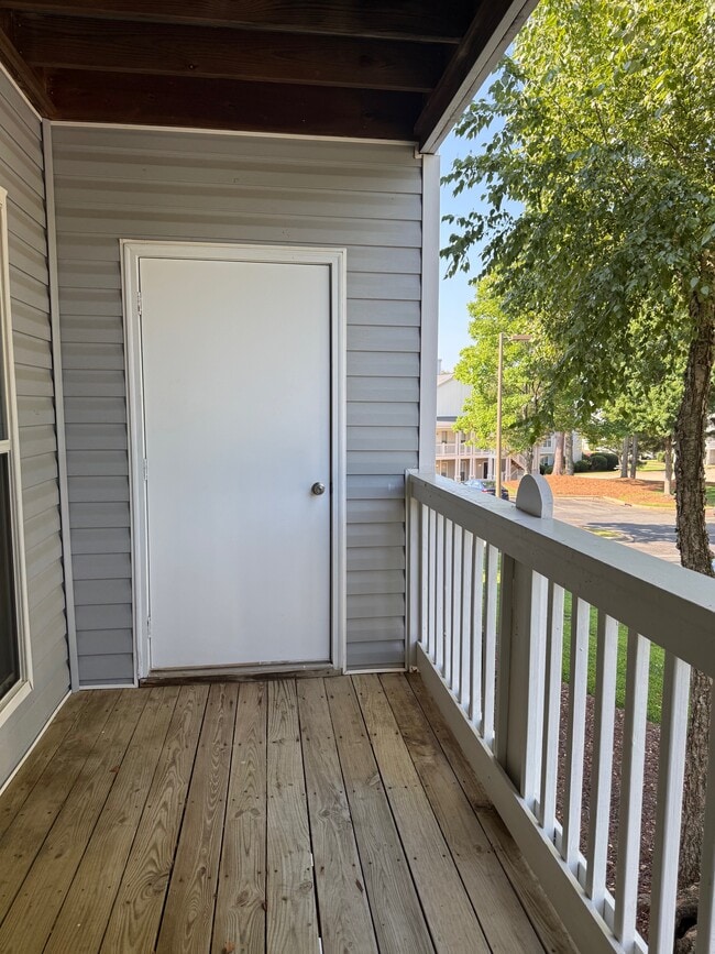 Building Photo - 37 Hamiltons Harbor Dr