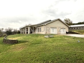 Building Photo - Beautiful 3/2/2 Situated On An Acre in Azle For Rent!