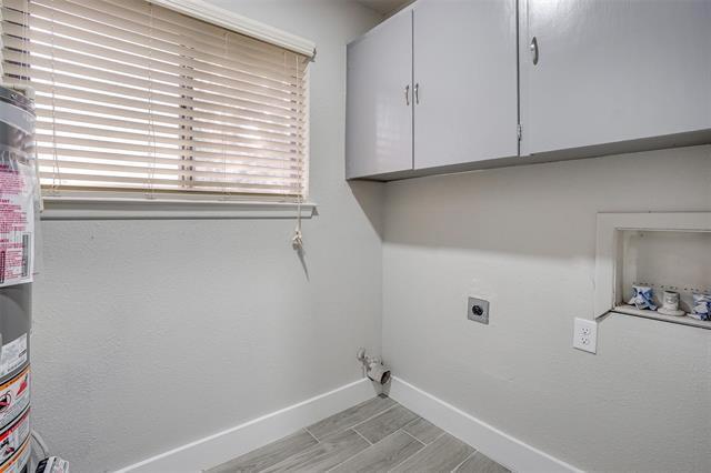 Building Photo - 3805 W Rochelle Rd