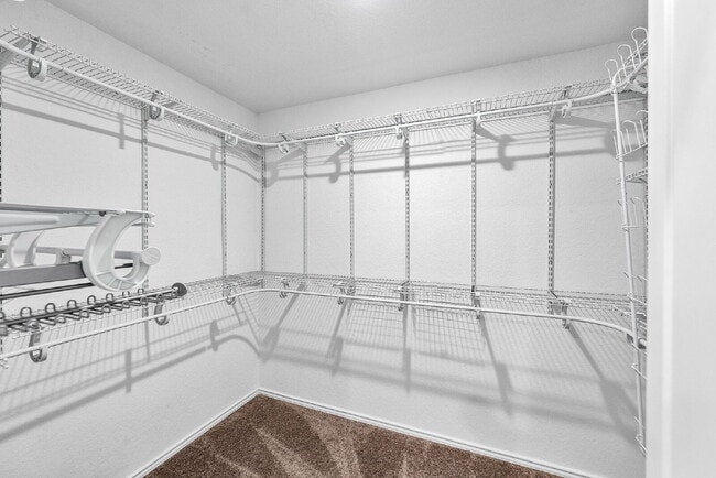 Building Photo - 2 WEEKS FREE RENT with any Lease Signed by June 2026!!!