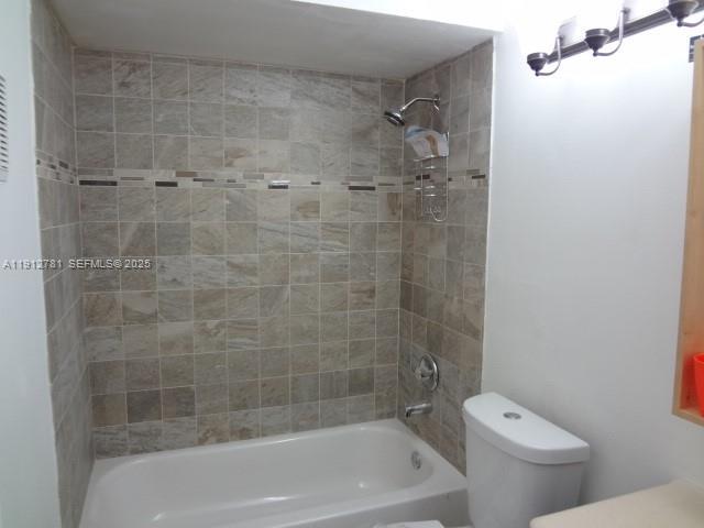 Building Photo - 452 NE 210th Cir Terrace