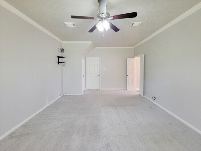 Building Photo - 8502 Canyon Pine Dr