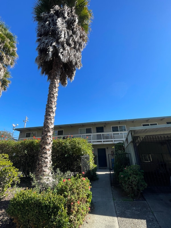 Building Photo - 1454 S 56th St