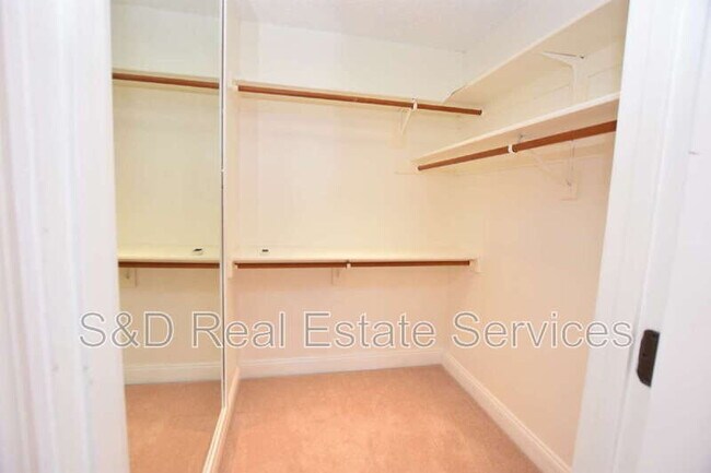 Building Photo - 4745 Highlands Pl Cir