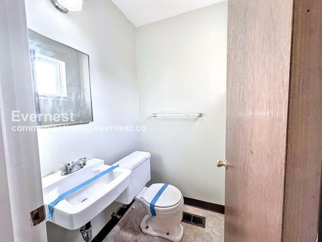 Building Photo - 29518 Walker Dr