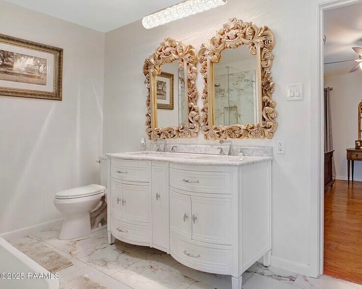 Primary En-suite Bathroom - 113 Templeton Dr