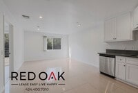 Building Photo - 3540 Fletcher Dr