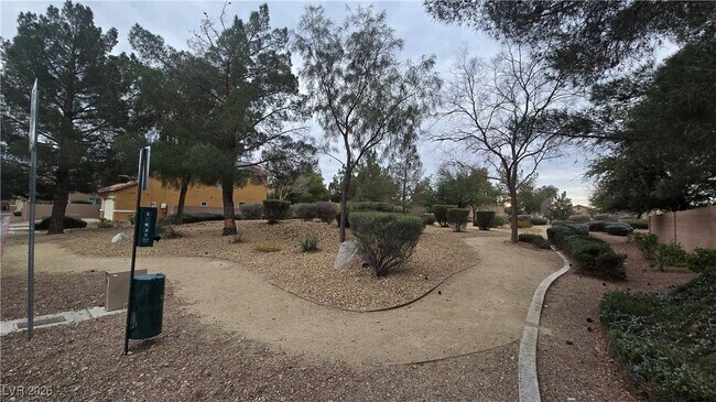 Building Photo - 5205 El Castano Ave