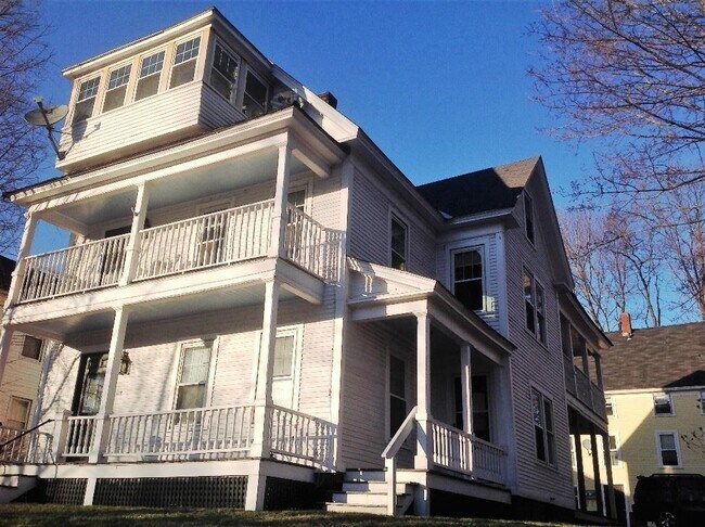 Building Photo - 341 Court St