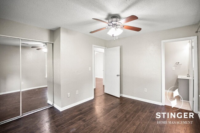 Building Photo - 1713 Drayton Dr
