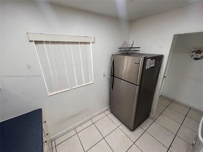 Building Photo - 7727 SW 86th St