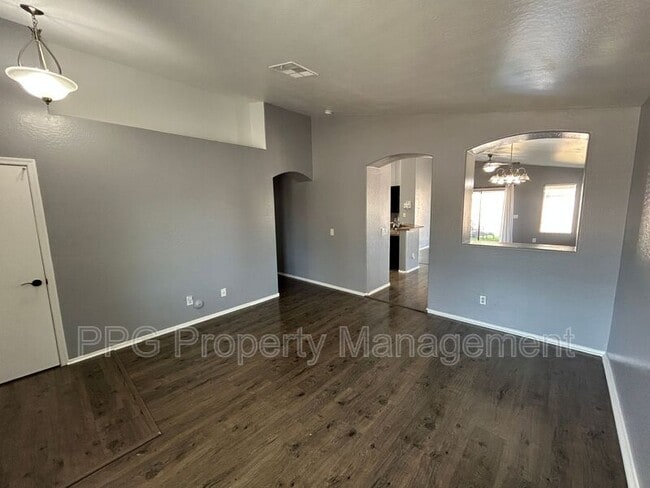 Building Photo - 15808 W Yavapai St